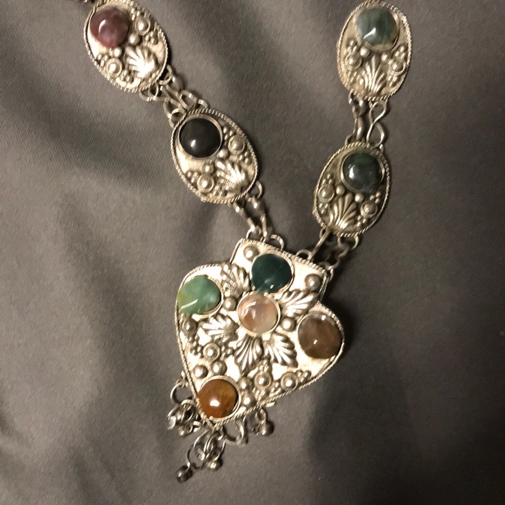 Statement necklace - Picture 2 of 4